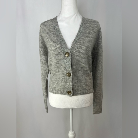 NEW / Ribbed V-neck cardigan sweater /B001 - Picture 3 of 5